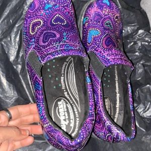 Brand new no box non slip work shoes vary comfortable ideal for nurses